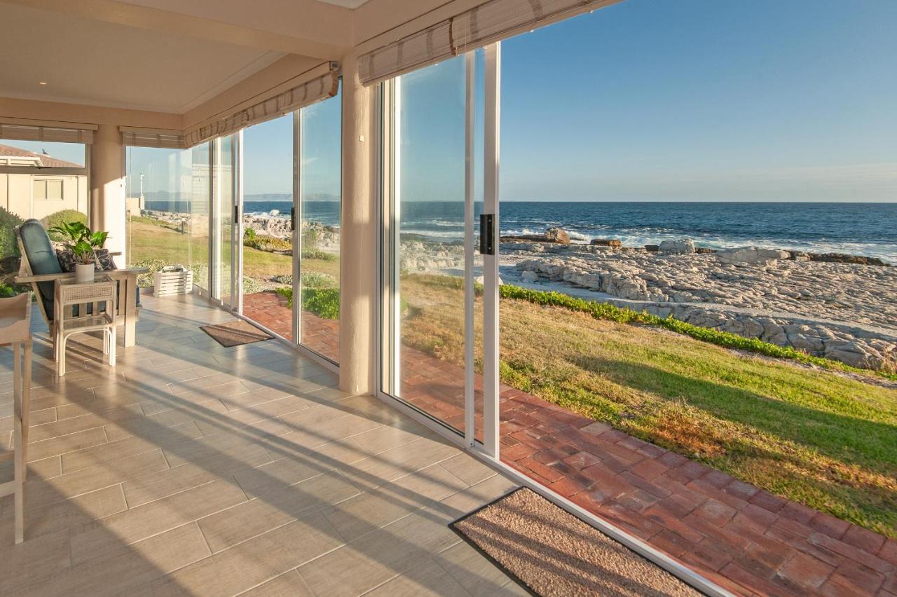 Hermanus Haven, Entire Home, On The Sea, Private Pool, Secure Экстерьер фото