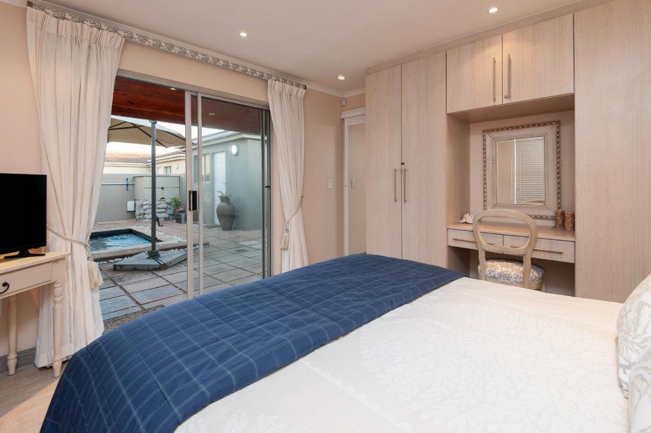 Hermanus Haven, Entire Home, On The Sea, Private Pool, Secure Экстерьер фото